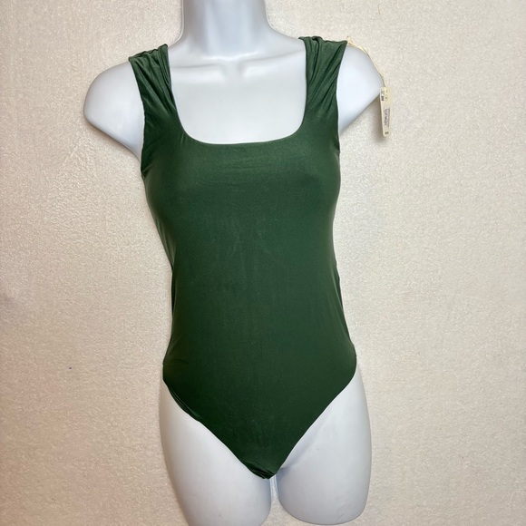 Aerie SMOOTHEZ Bonded Square Neck Bodysuit - Picture 2 of 5